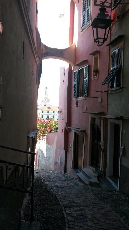 Elegante Loft Nel Cuore Di Sanremo Exterior foto